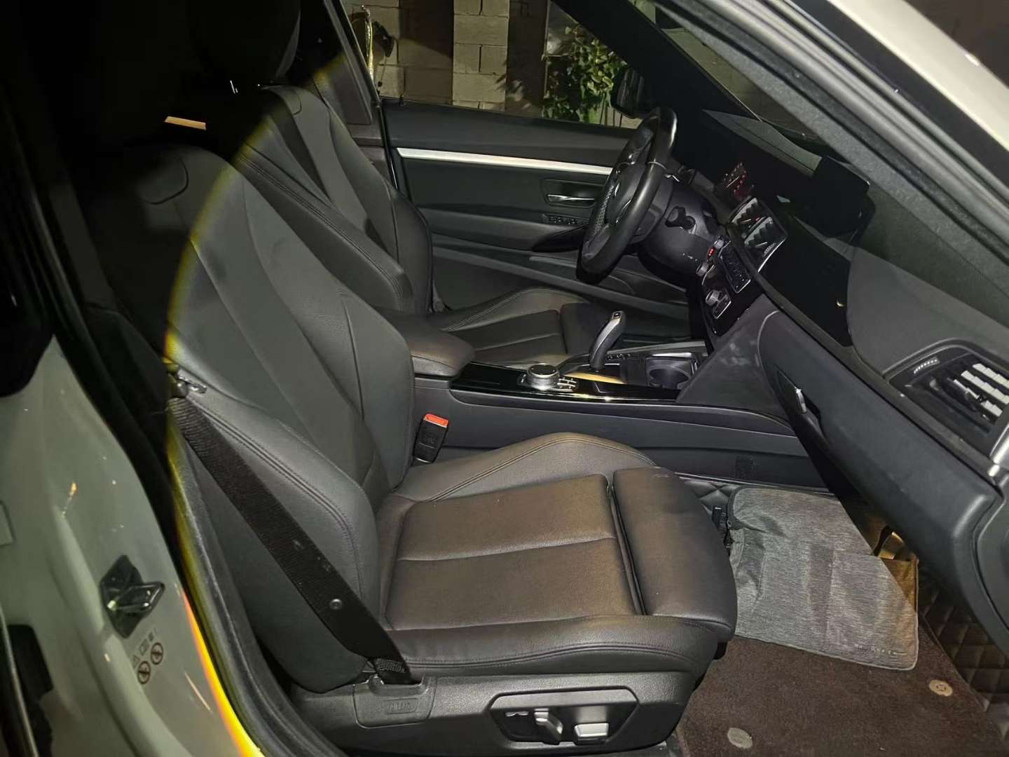 BMW GT 2.0T M Sport Package 6