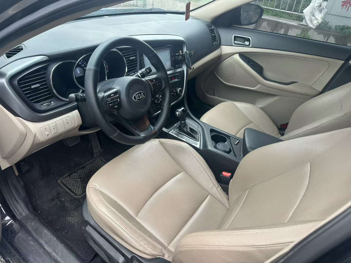Kia K5 4