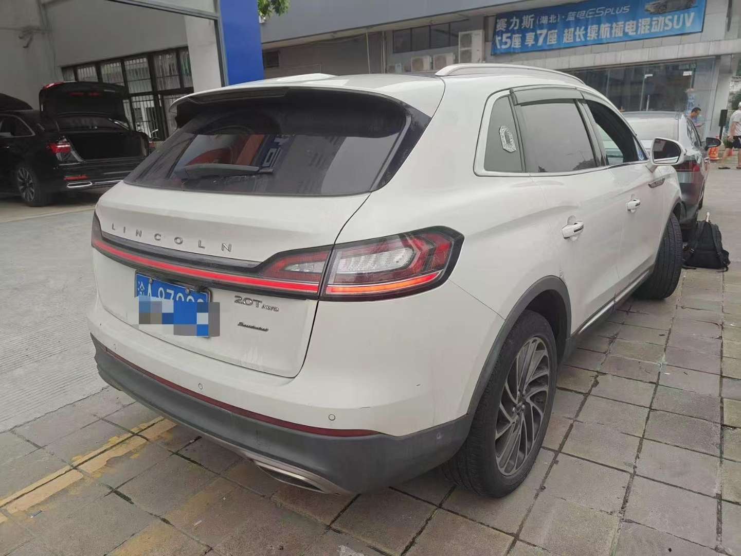 Lincoln Nautilus 2020 2.0T AWD Prestige Edition (Import) 3