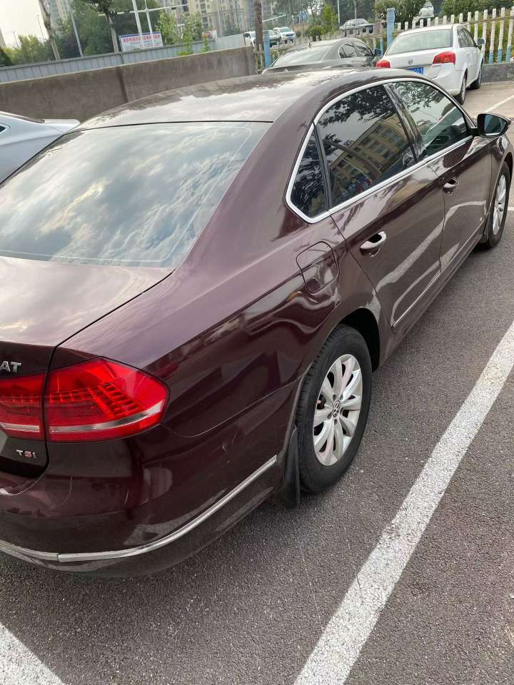 Volkswagen Passat 1.8T Automatic 5