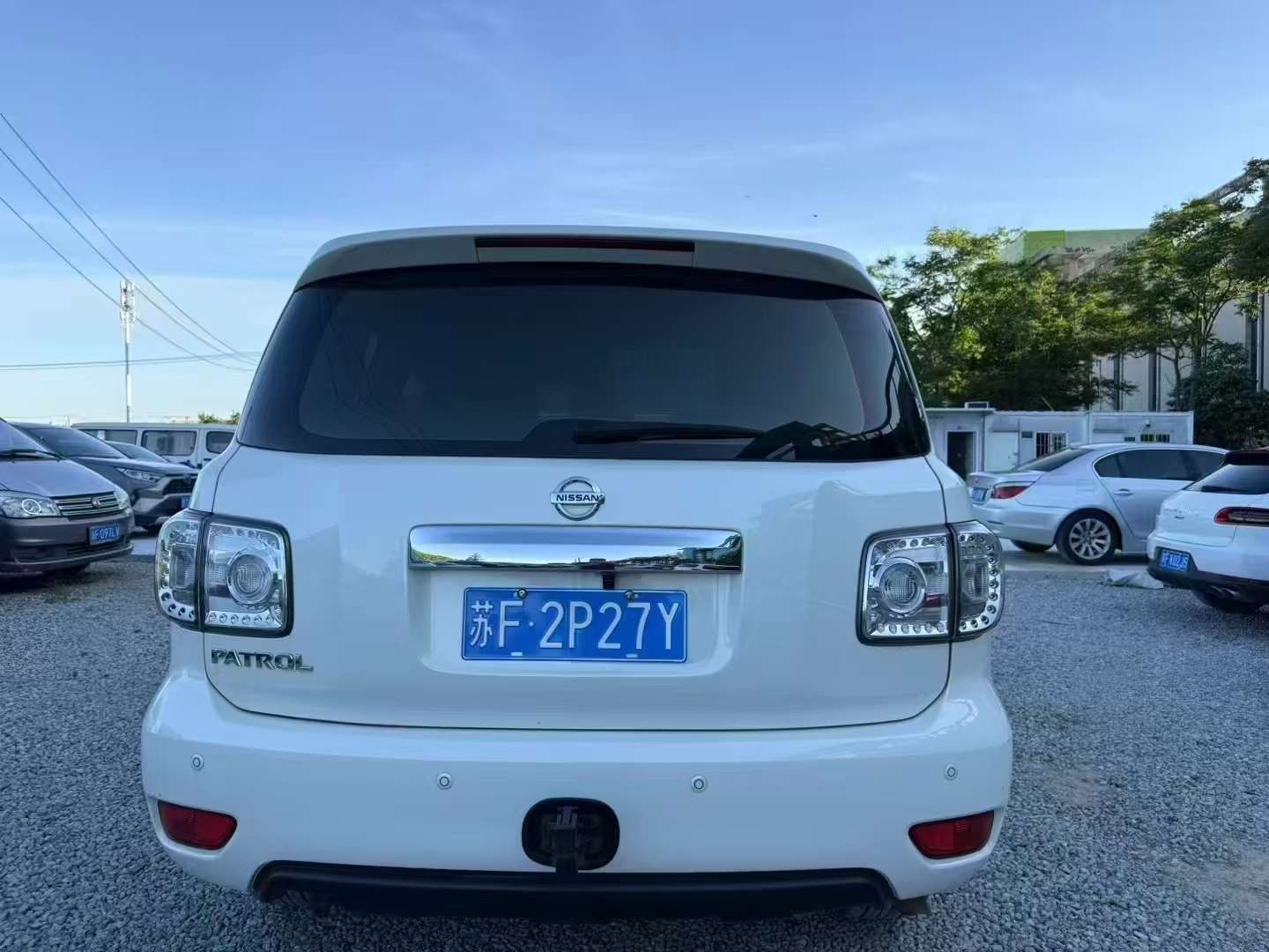 Nissan Patrol 4.0L Middle East SE Version 8