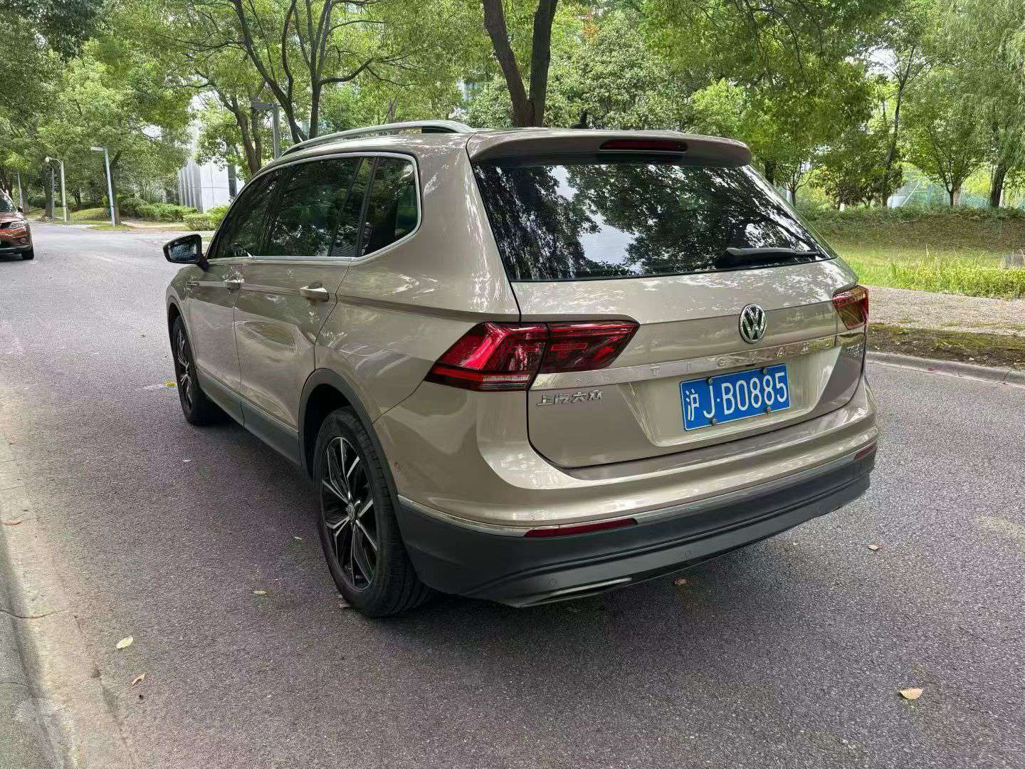 Volkswagen Tiguan L 2017 Automatic AWD Flagship 6