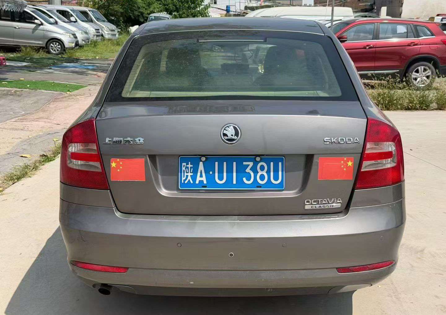 Skoda Octavia 2015 1.6L Automatic with Sunroof 5