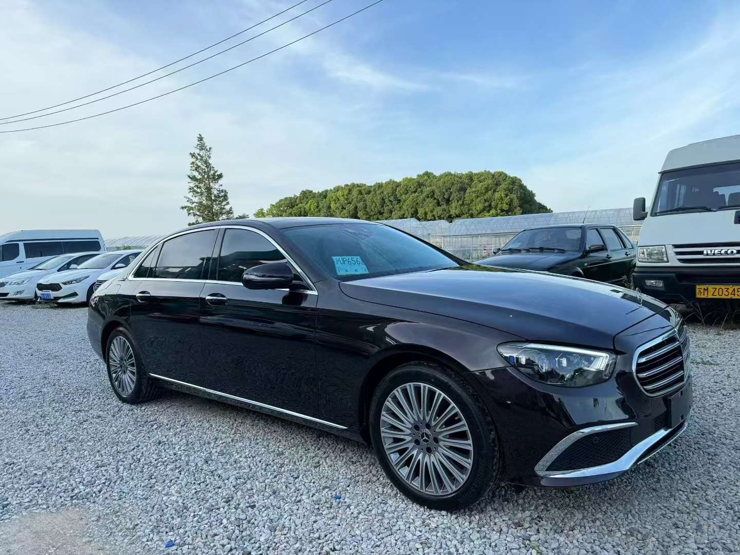 Mercedes-Benz E-Class E300L Premium 3