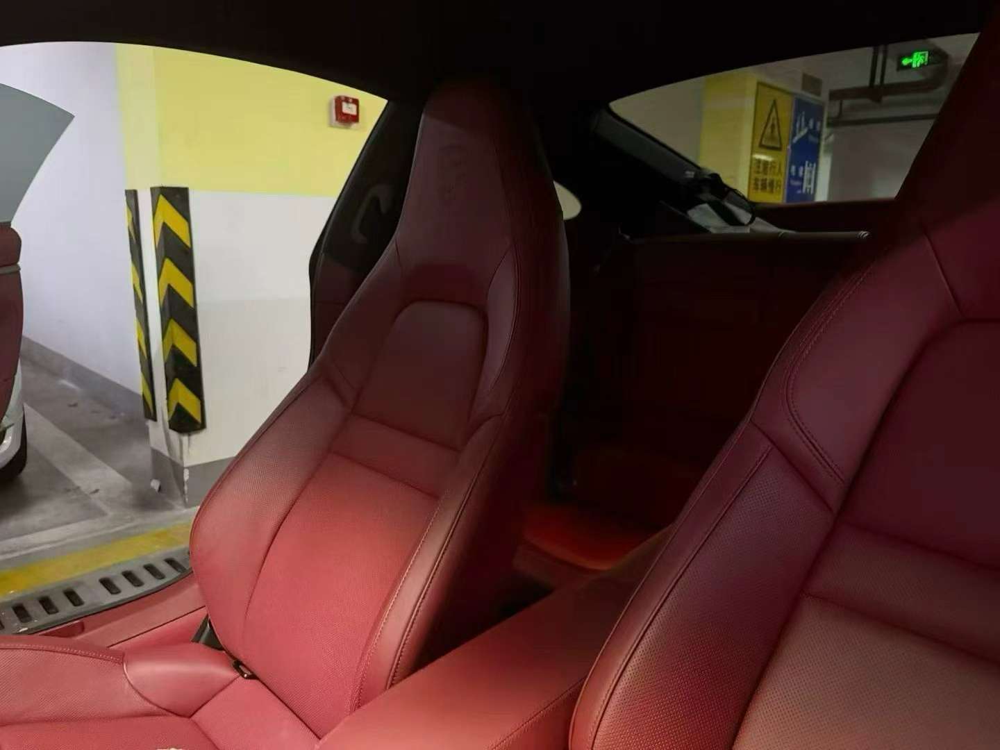 Porsche 911 2025 6