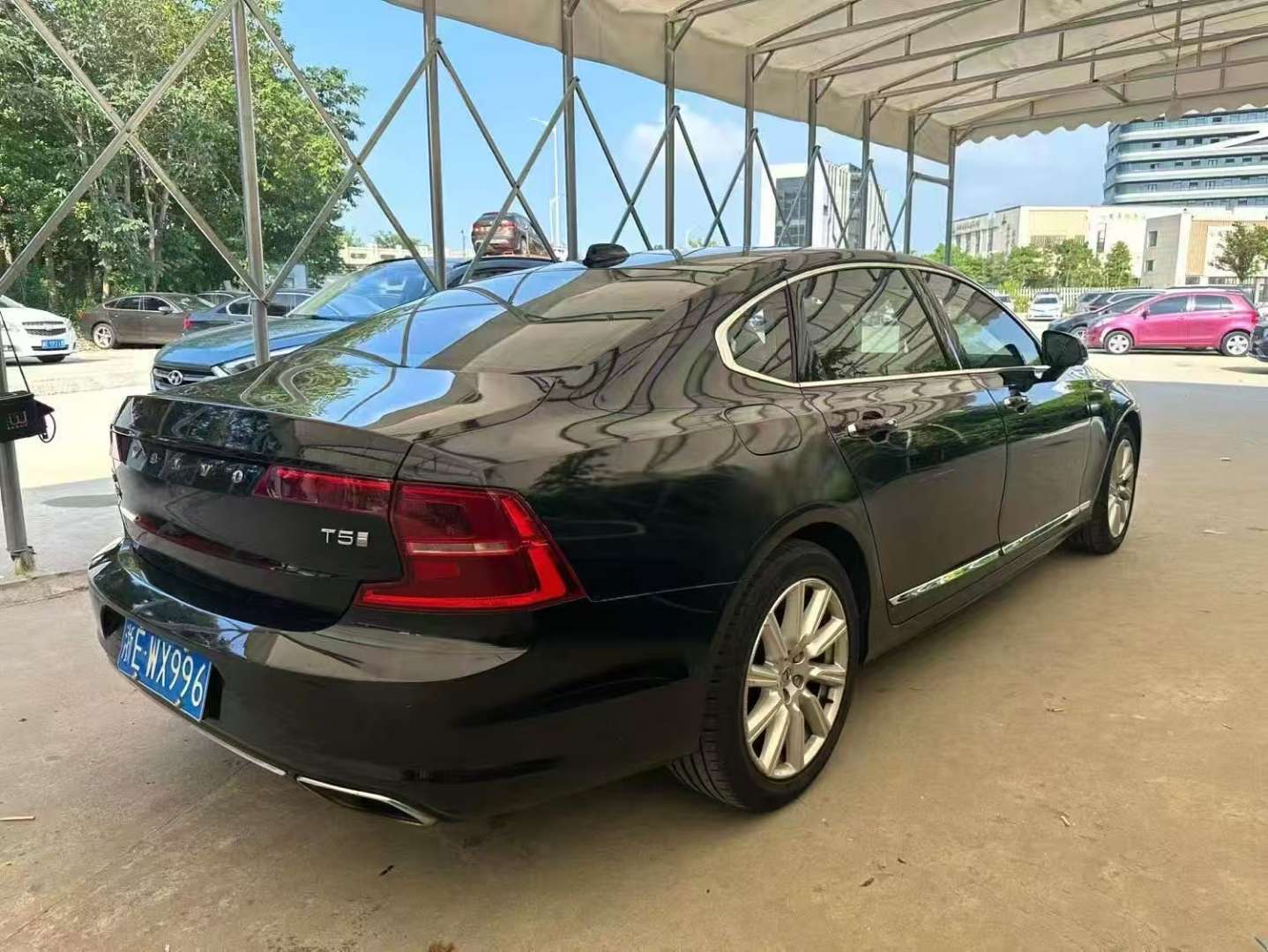 Volvo S90 2020 2.0T Dynamic 5