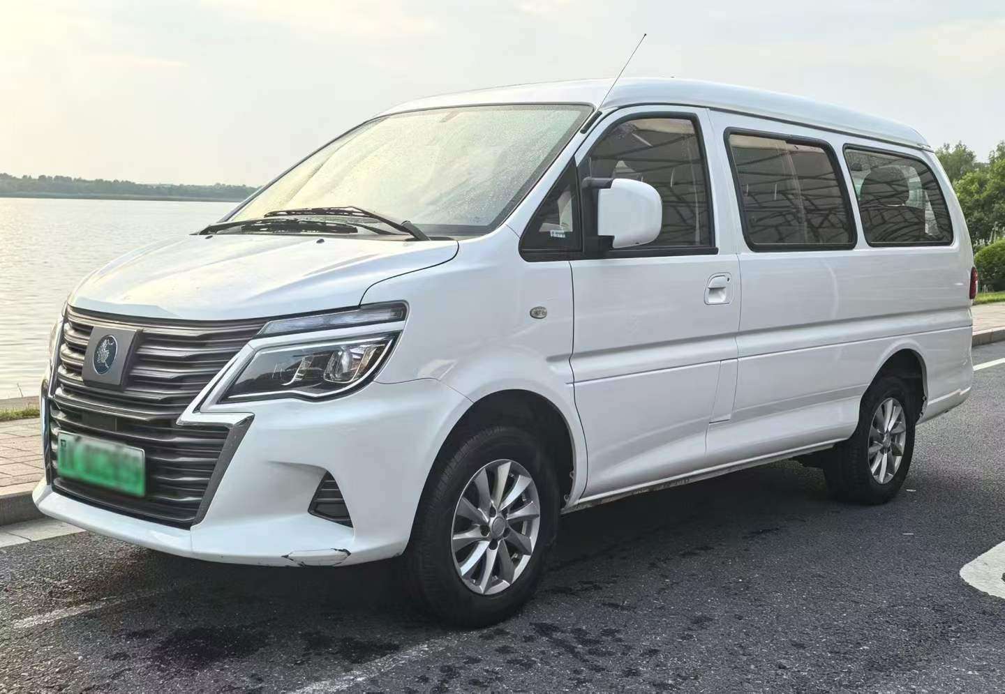Dongfeng Fengxing M5EV 2025 Pure Electric Passenger 9-Seater