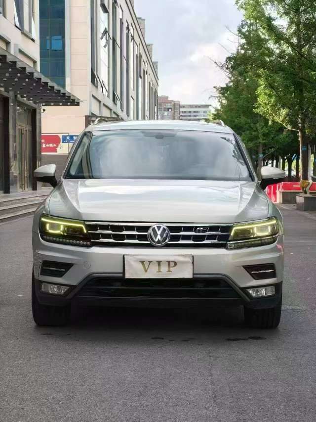 Volkswagen Tiguan L 2