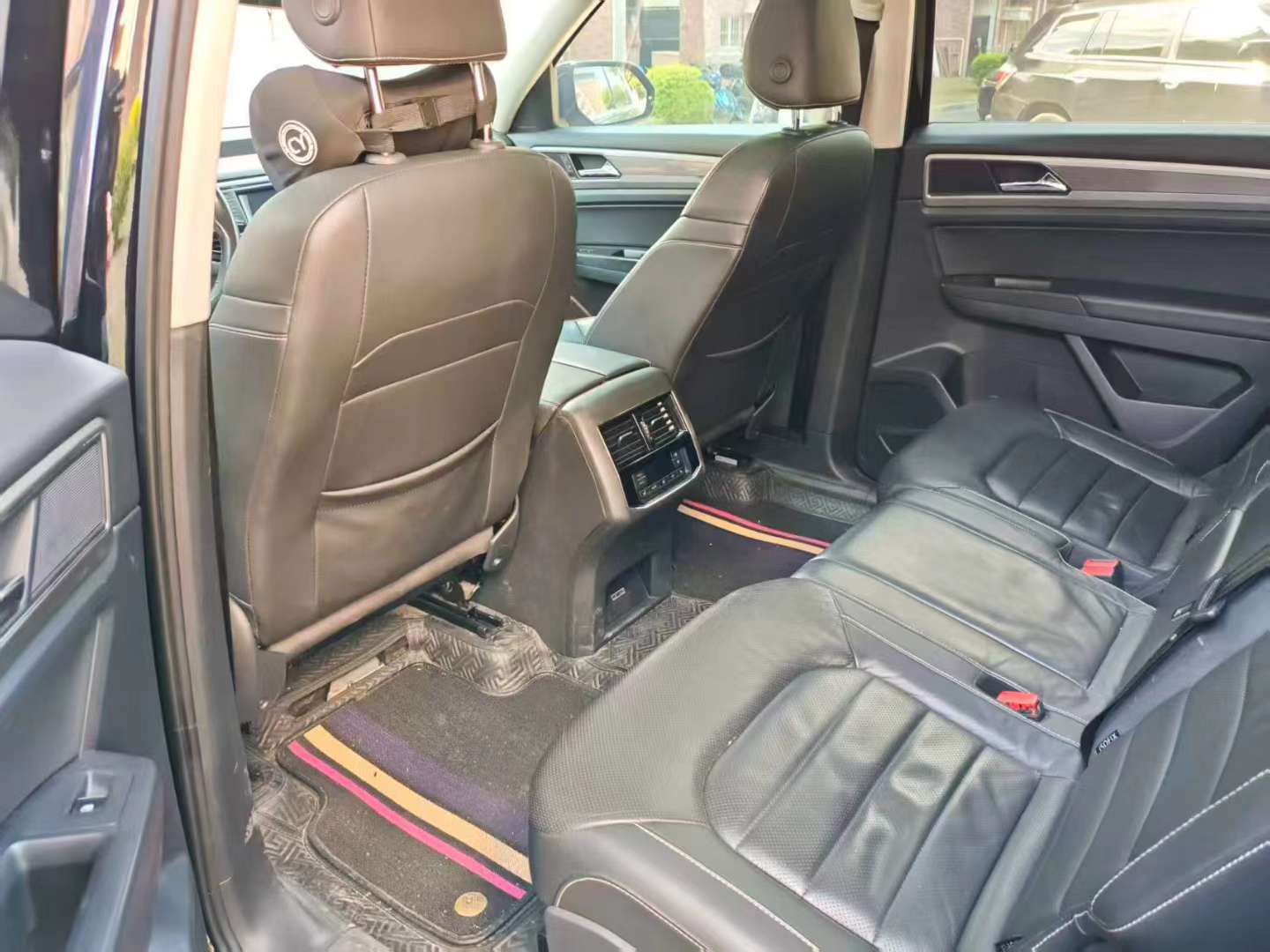 Volkswagen Teramont 330 2WD 7-Seater Luxury 3