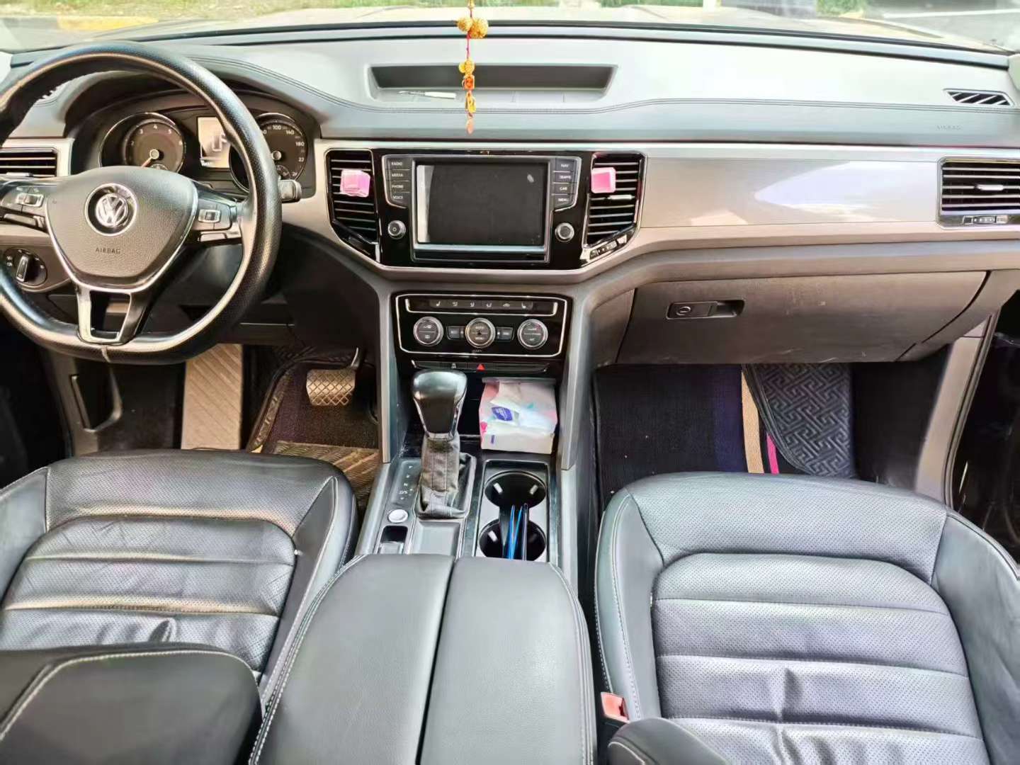 Volkswagen Teramont 330 2WD 7-Seater Luxury 4