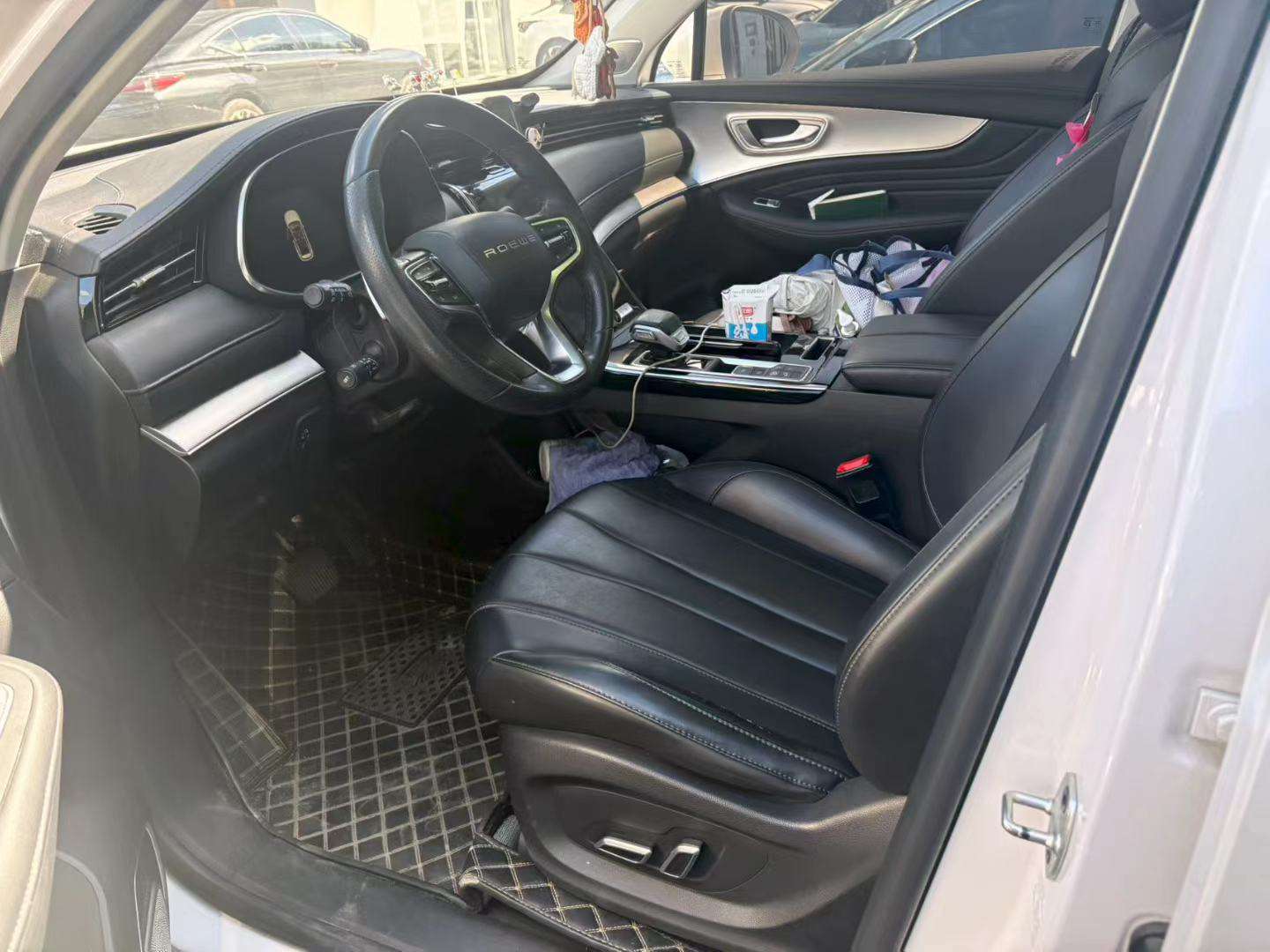 Roewe eRX5 1.5 Smart Cabin Flagship Edition 3