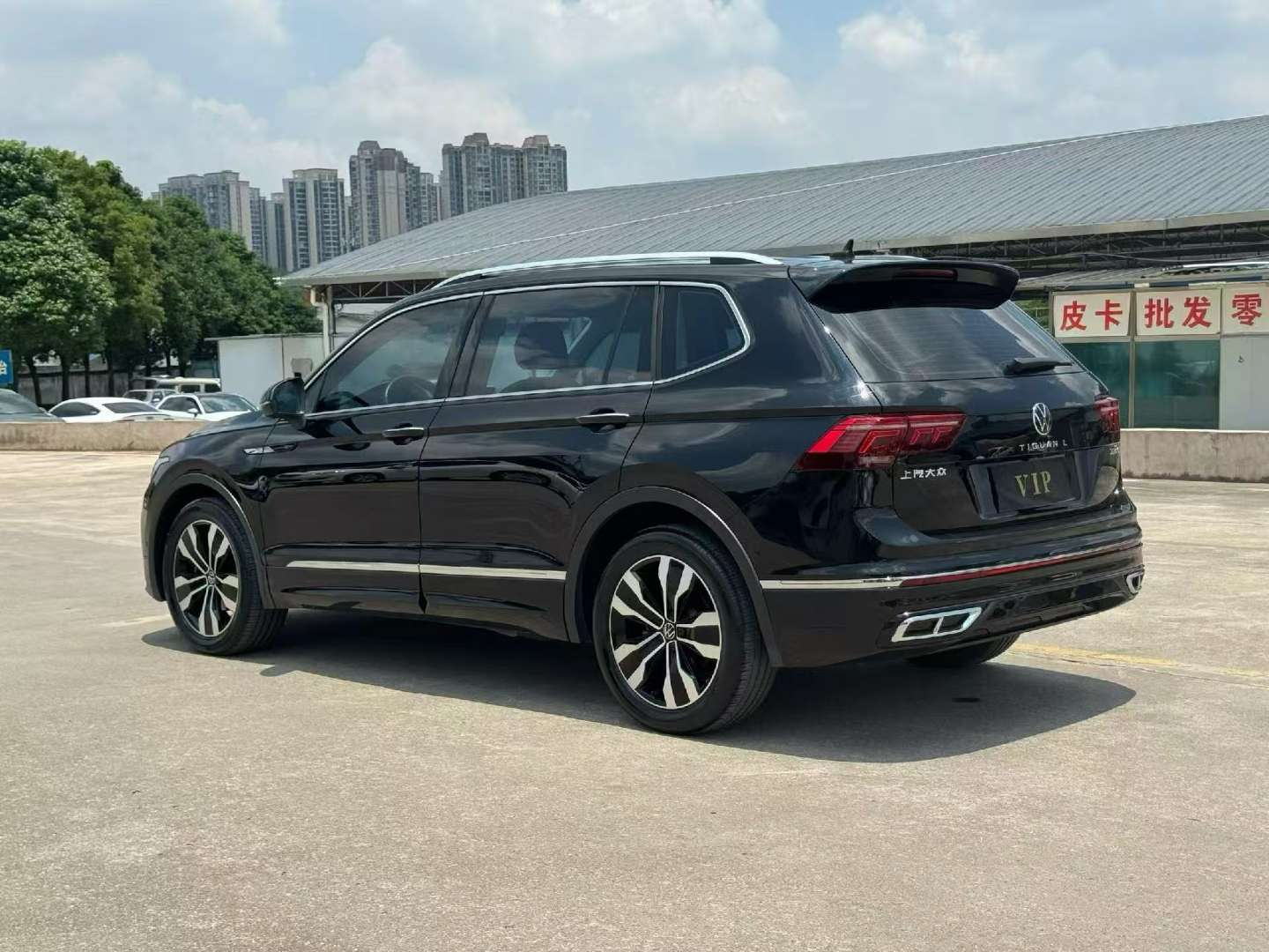 Volkswagen Tiguan L 2022 R-Line 7