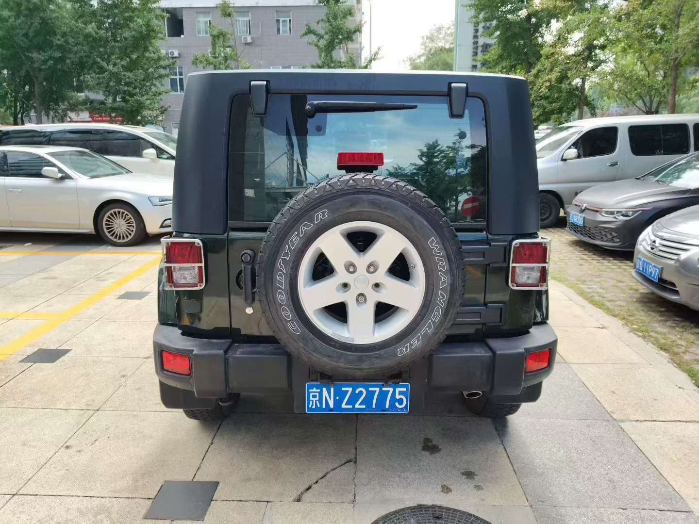 Jeep Wrangler 5