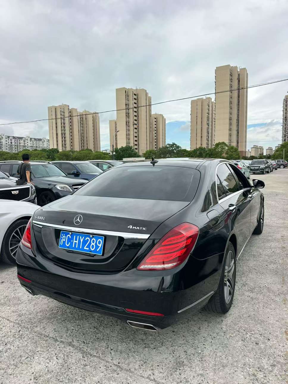 Mercedes-Benz S-Class S320L 3