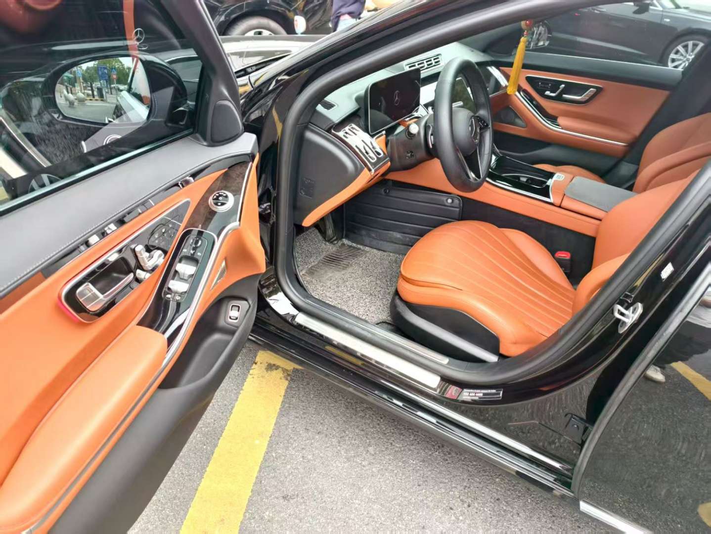 Mercedes-Benz S-Class S400L Business Edition 2