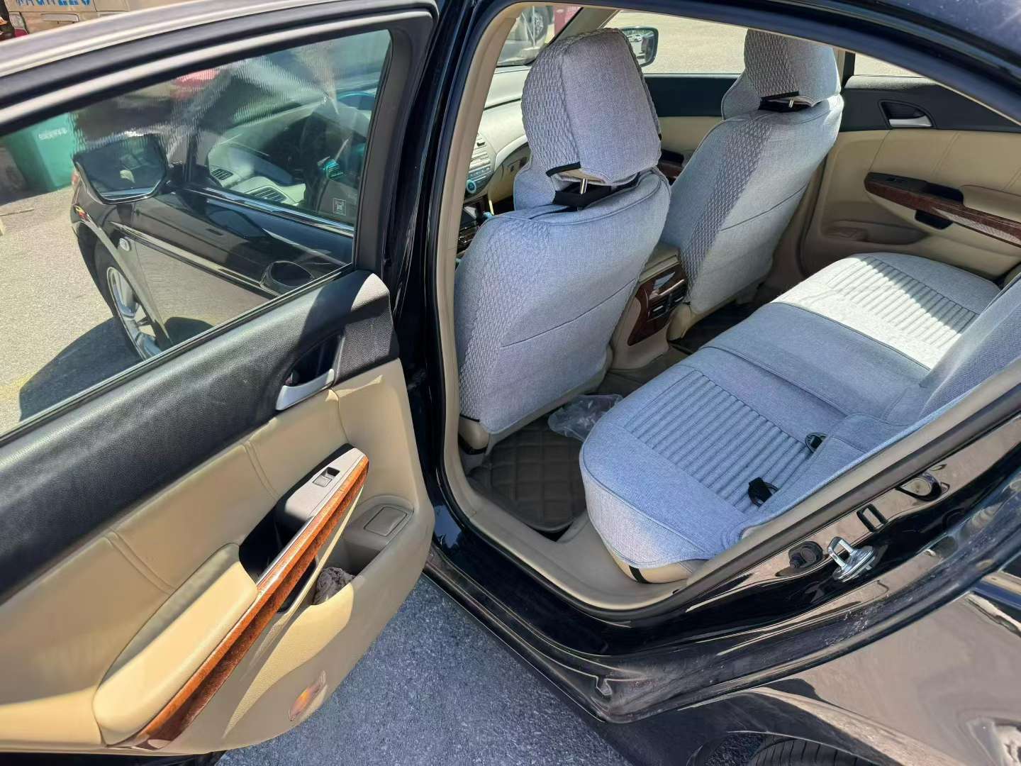 Honda Accord 2.0L 3