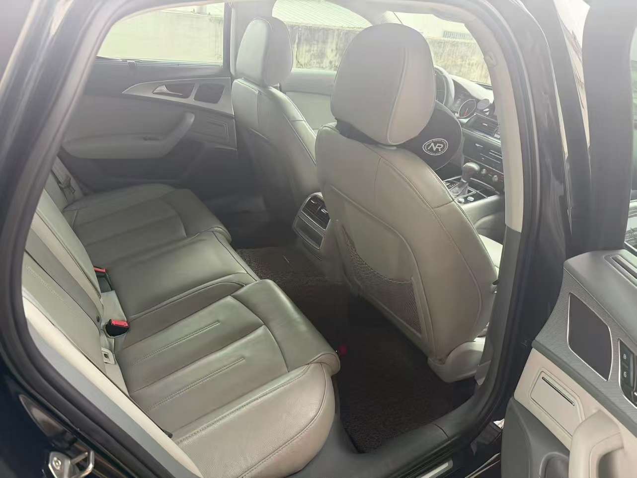 Audi A6L 2.5L Technology Edition 7