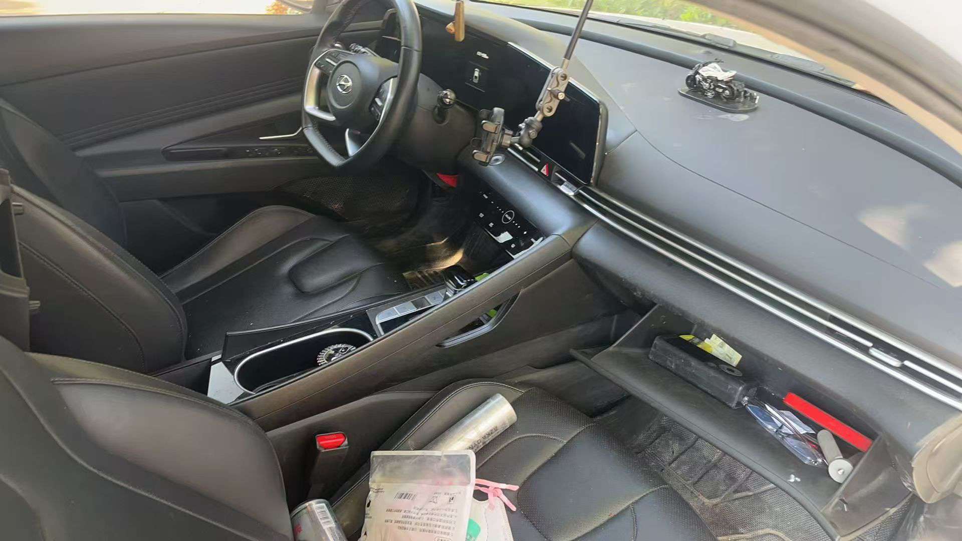 Hyundai Elantra 1.5T 6