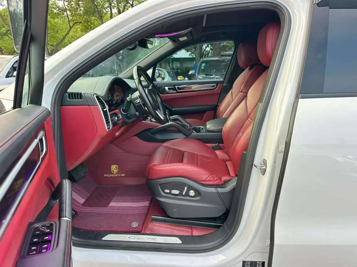 Porsche Cayenne Hybrid 5