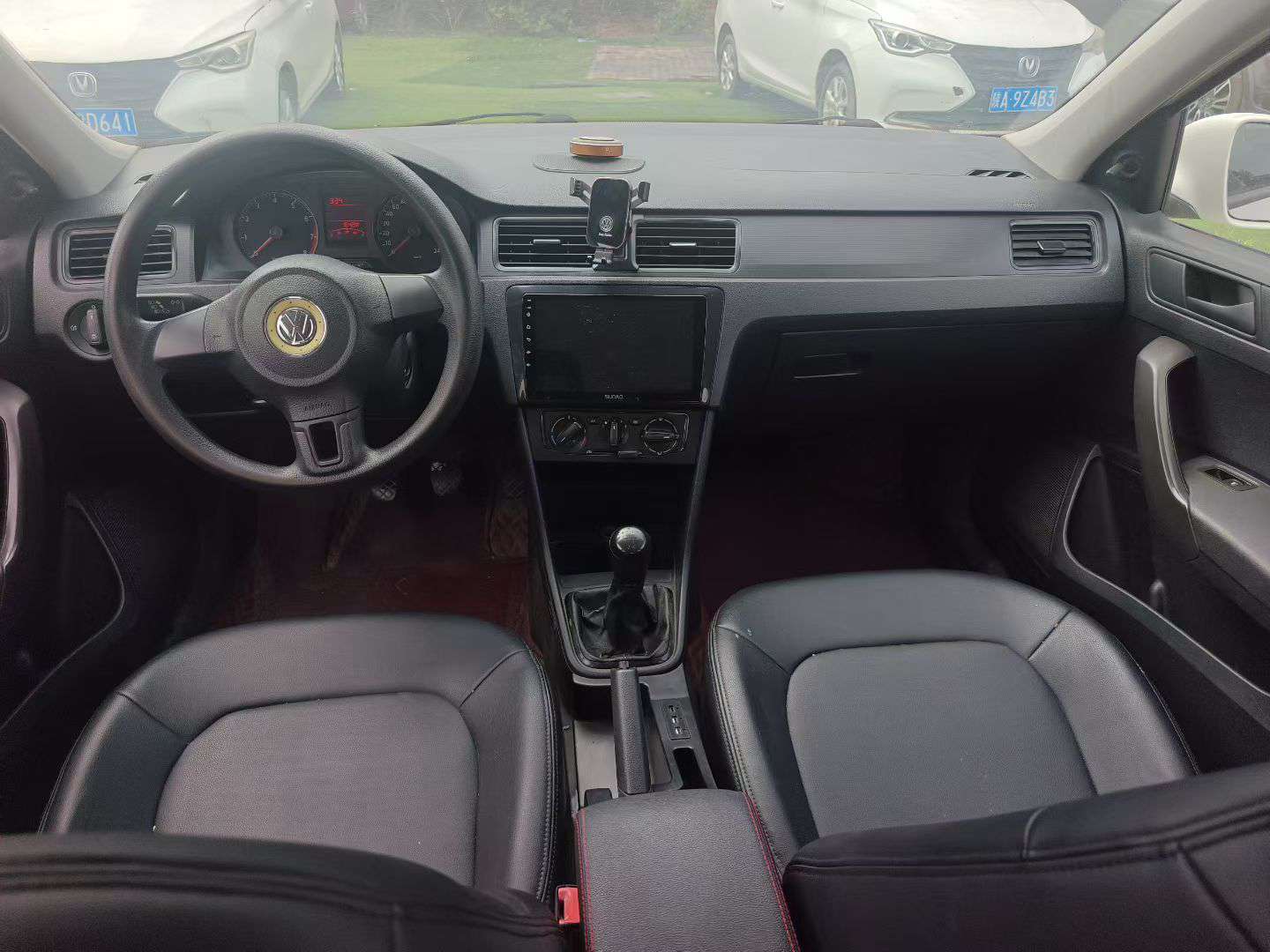 Volkswagen Santana 5