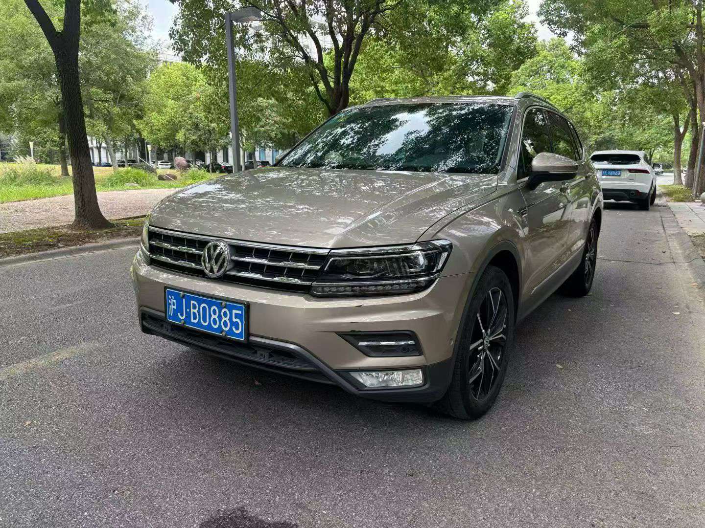 Volkswagen Tiguan L 2017 Automatic AWD Flagship