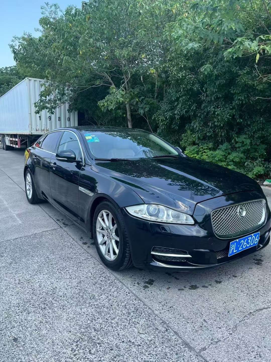 Jaguar XJL 2011 3.0L Panoramic Business Edition 2