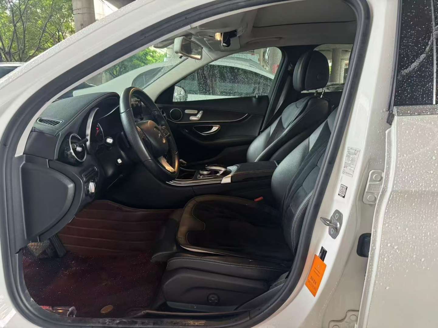 Mercedes-Benz C-Class C200L Sport 6