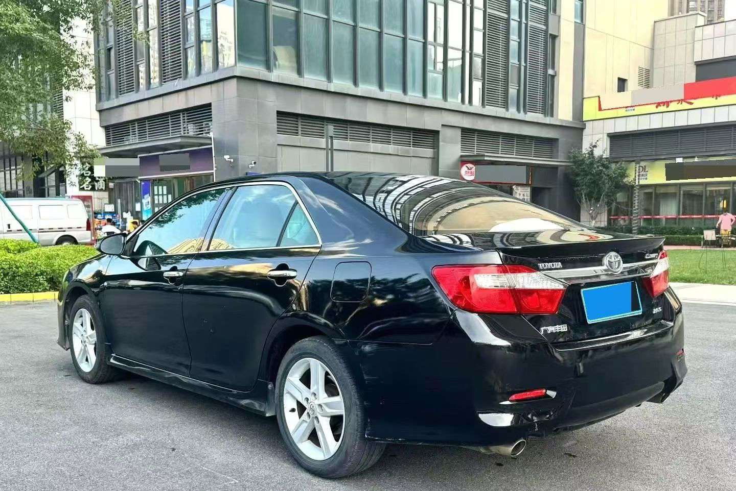 Toyota Camry 8