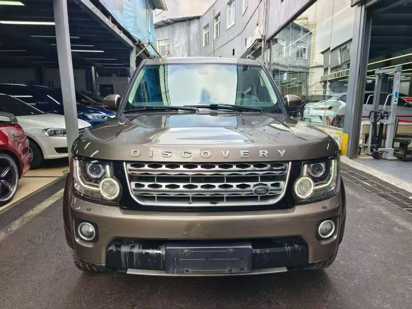 Land Rover Discovery Diesel 3.0T 7-Seater