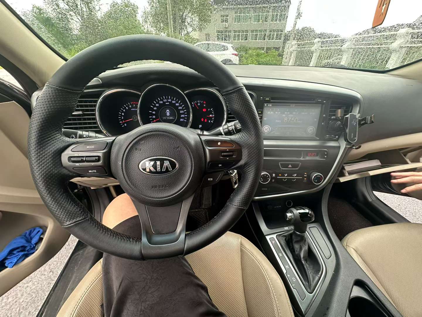 Kia K5 5