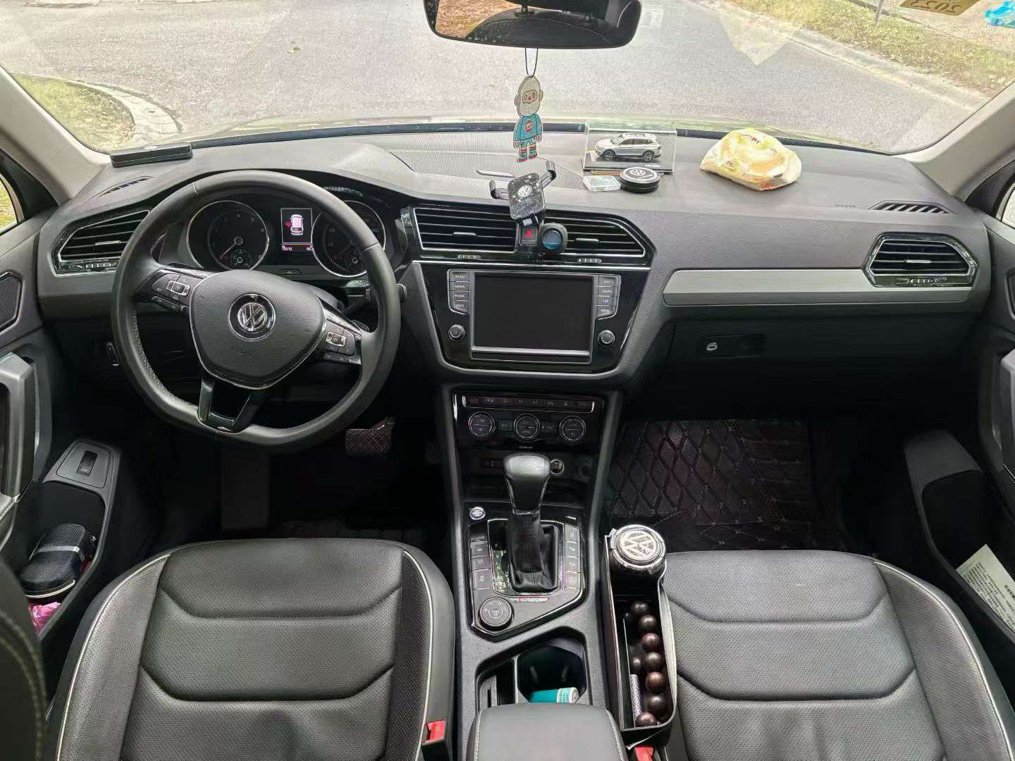 Volkswagen Tiguan L 2017 Automatic AWD Flagship 7