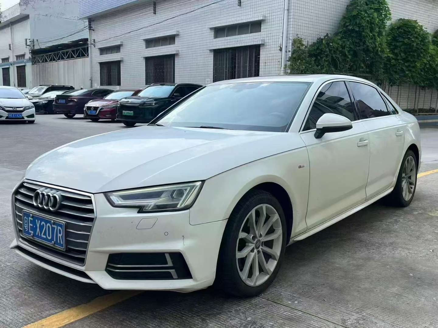 Audi A4L 2018 30th Anniversary Fashion Edition