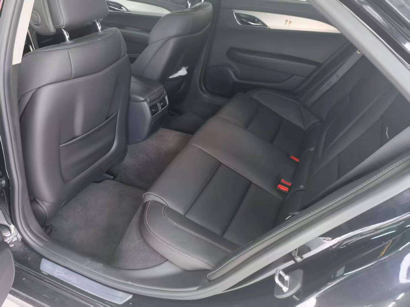 Cadillac ATS 2.0T Standard Edition 4