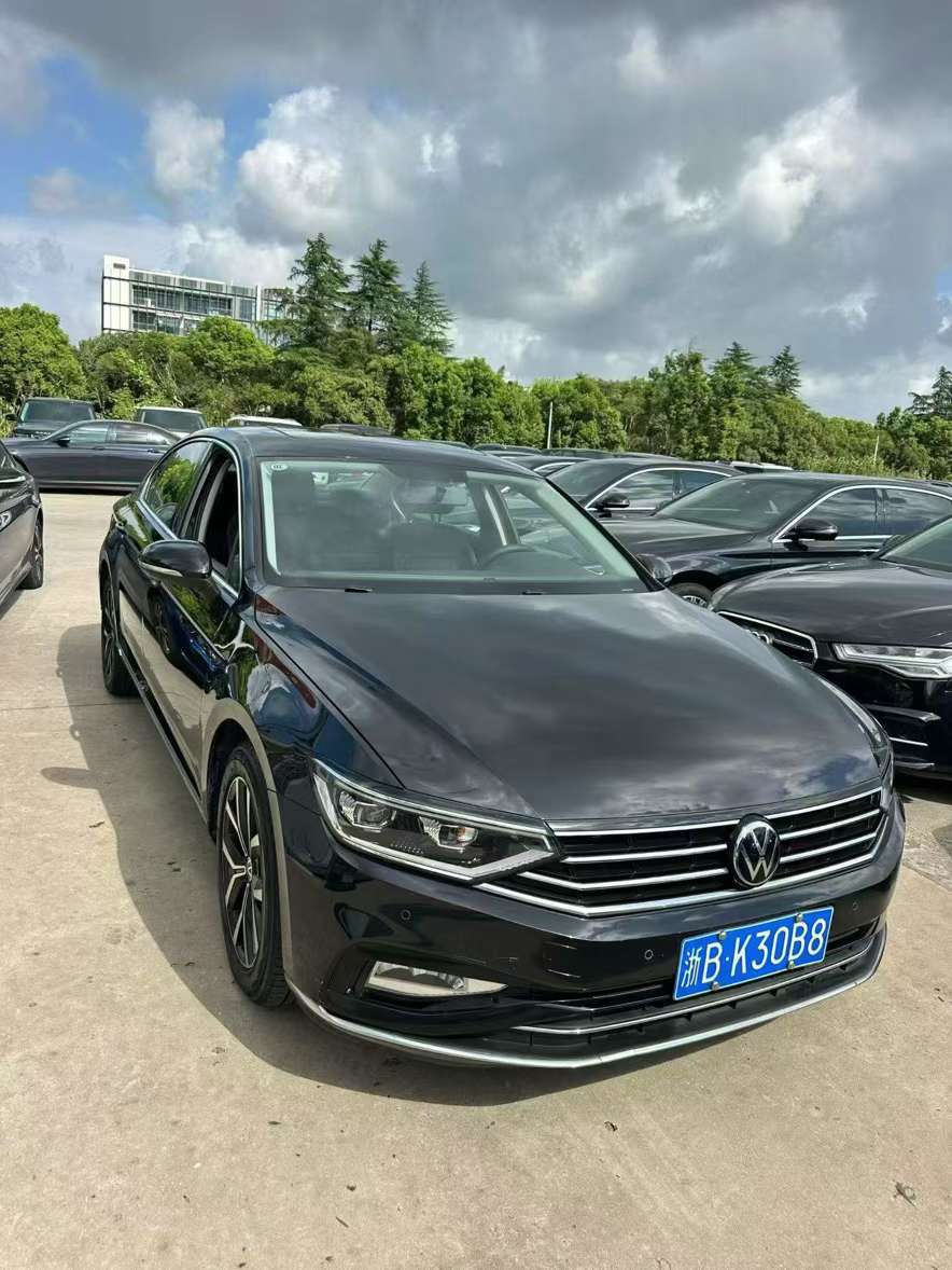 Volkswagen Magotan 1.4T Panoramic Sunroof