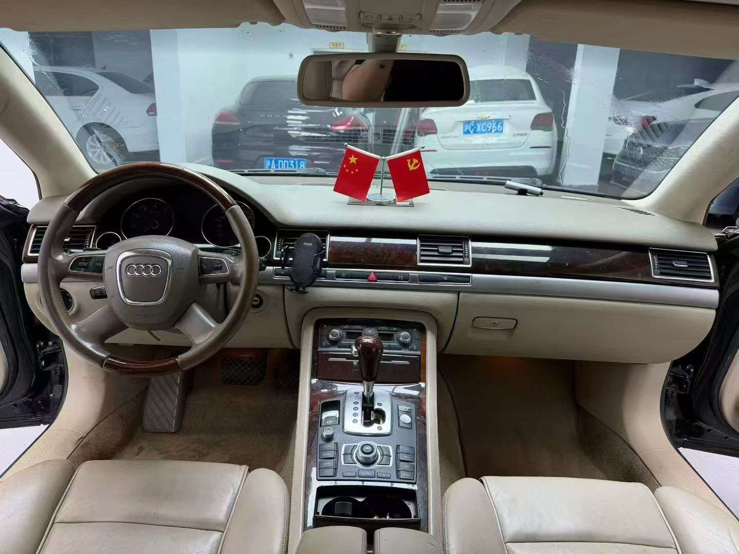 Audi A8 4