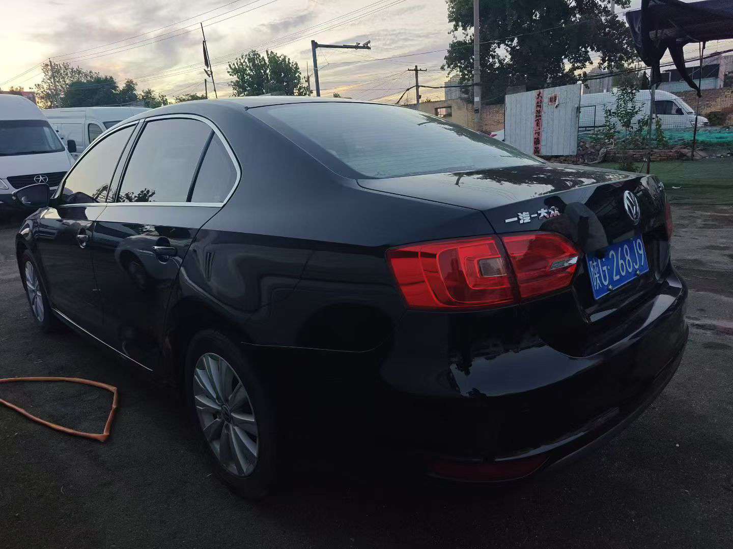 Volkswagen Sagitar 2015 1.6L 9