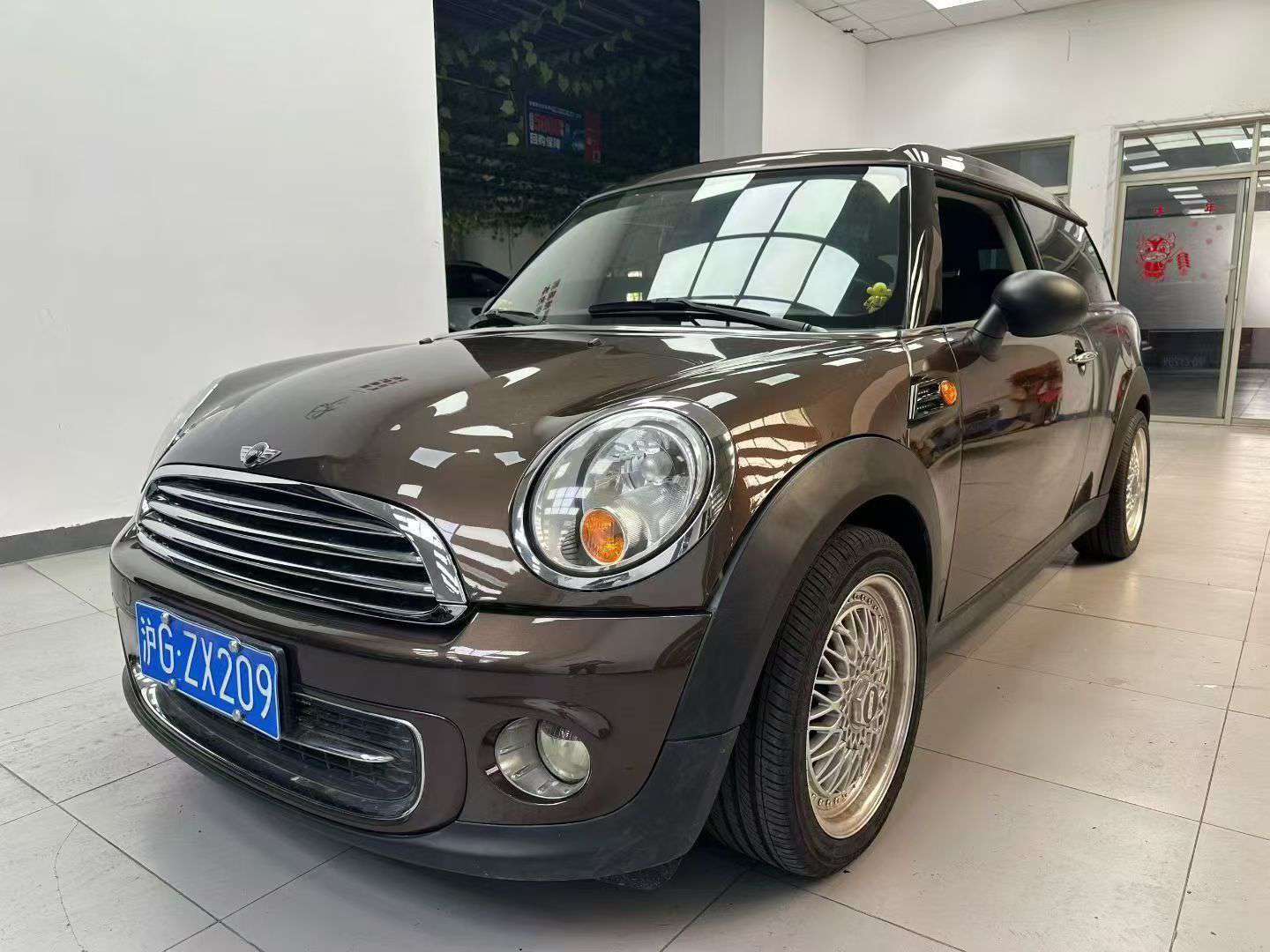 BMW MINI 2011 Extended Edition 9