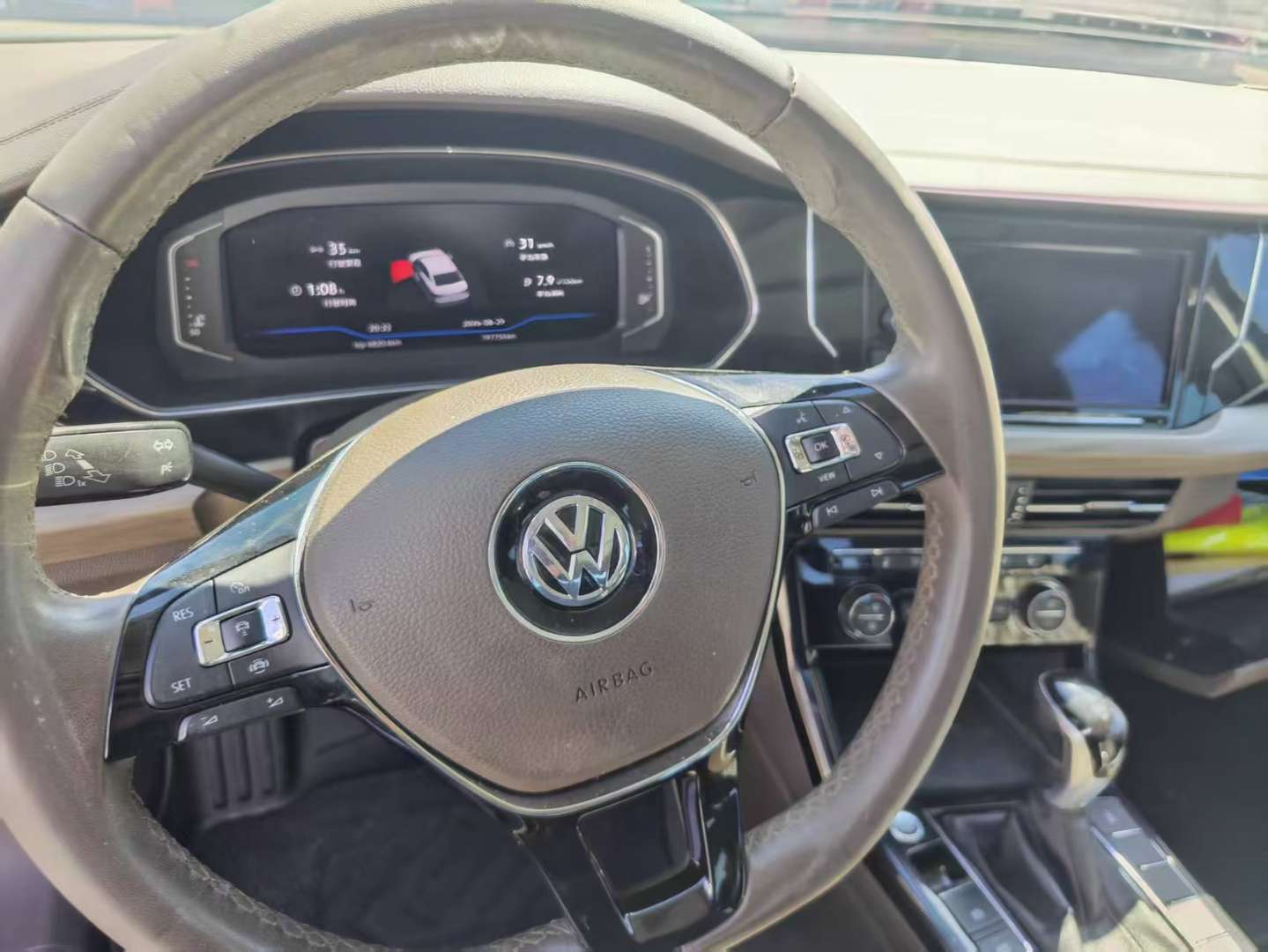 Volkswagen Passat 2