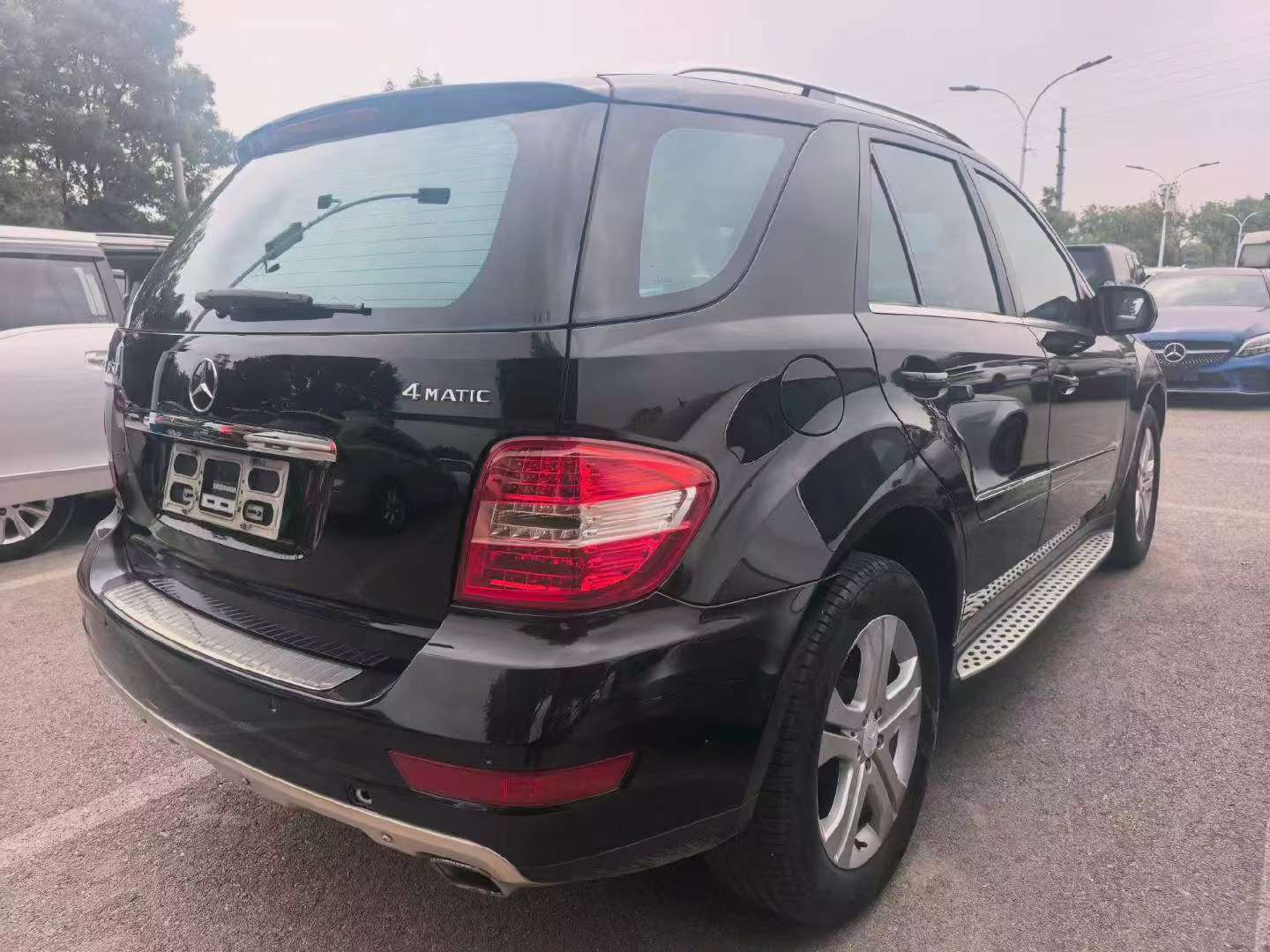 Mercedes-Benz ML 3.5L AWD 5