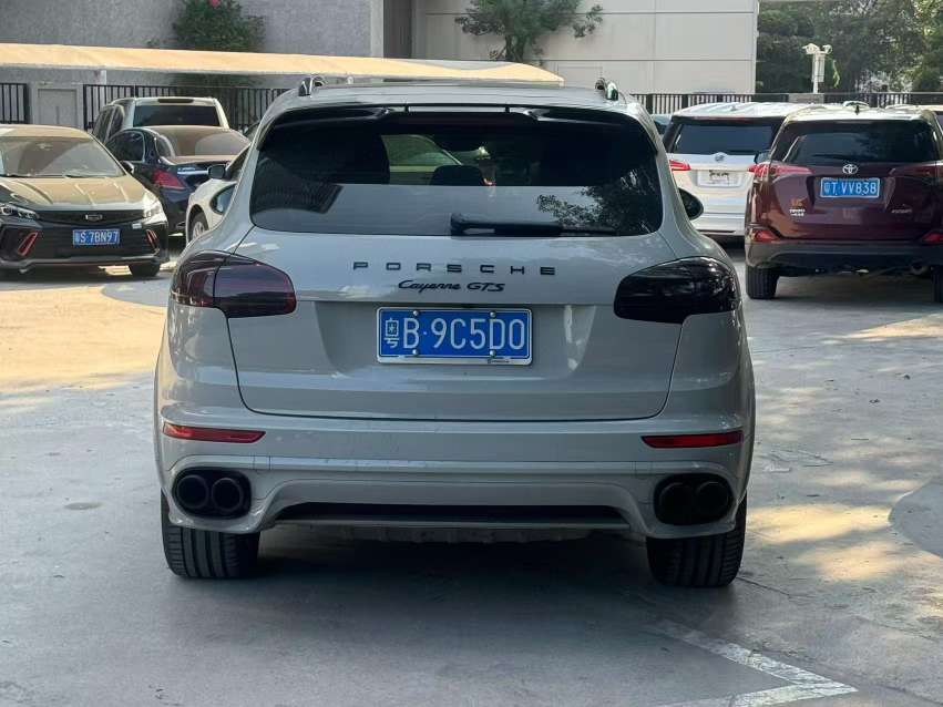 Porsche Cayenne 3.0T AWD 3