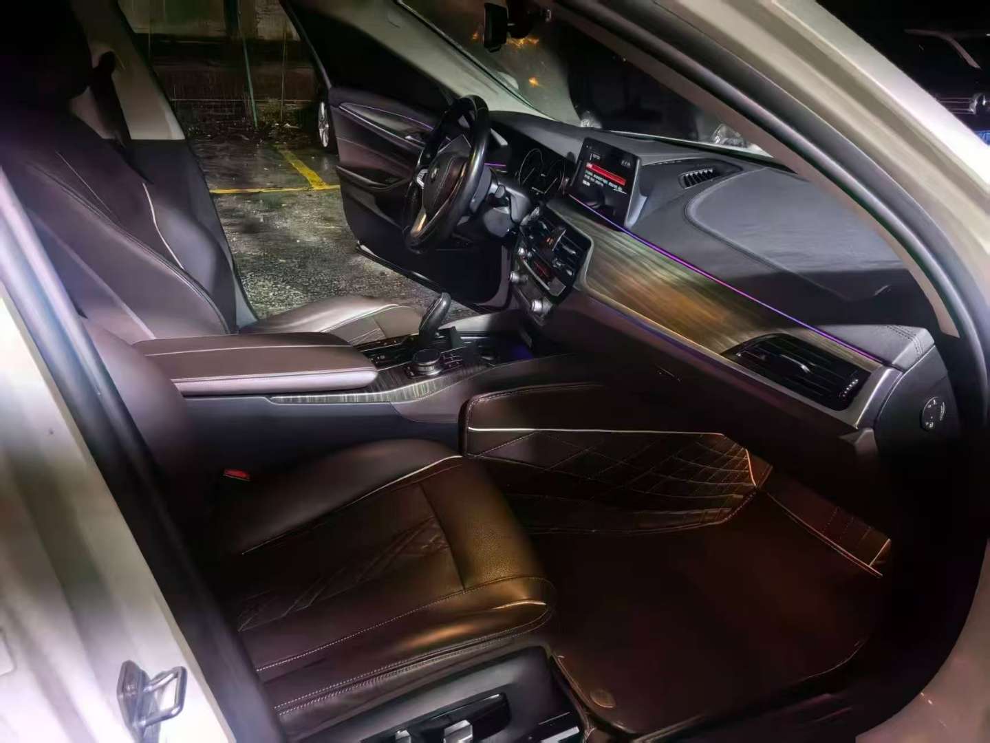 BMW 5 Series 530Le Luxury Edition 7