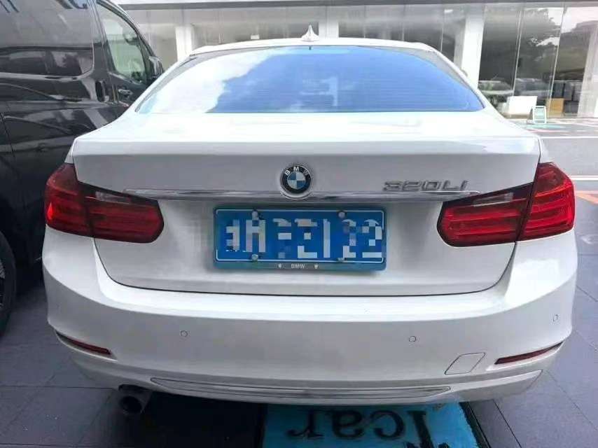 BMW 3 Series 320Li Sport 3