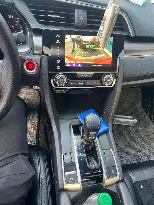 Honda Civic 1.5T Rally Edition 4