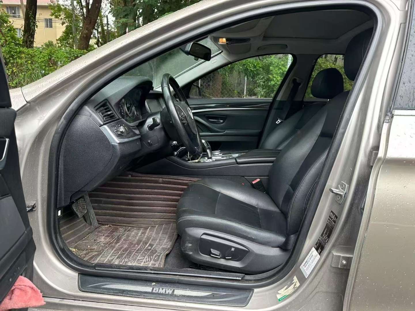 BMW 5 Series 2.0T Elegant Edition 7