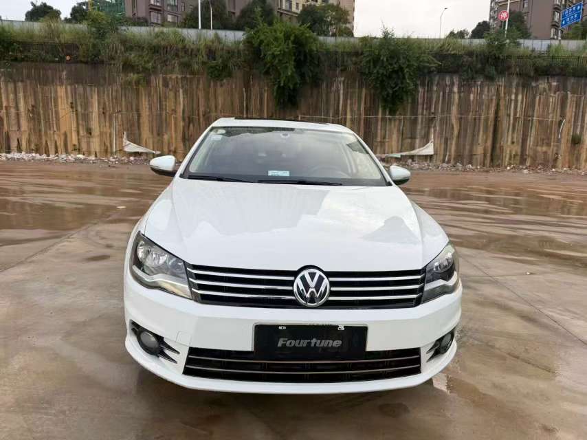 Volkswagen Bora 2014 Facelift 1.6L Manual Sunroof