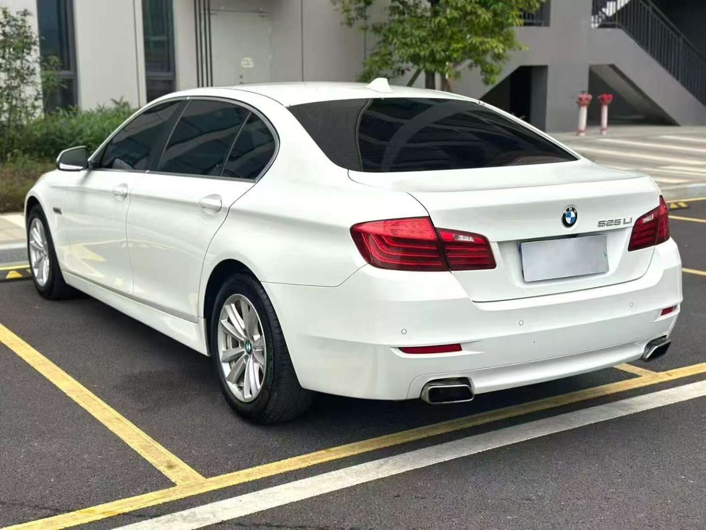 BMW 5 Series 2014 520Li 2.0T Elegance 3