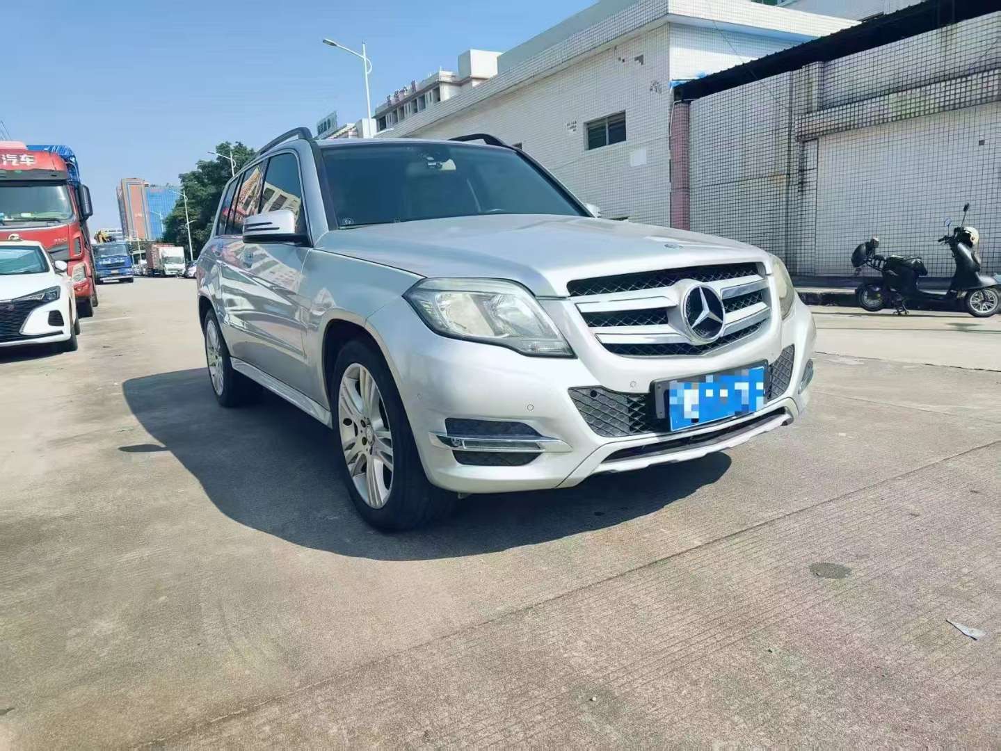 Mercedes-Benz GLK Class 2