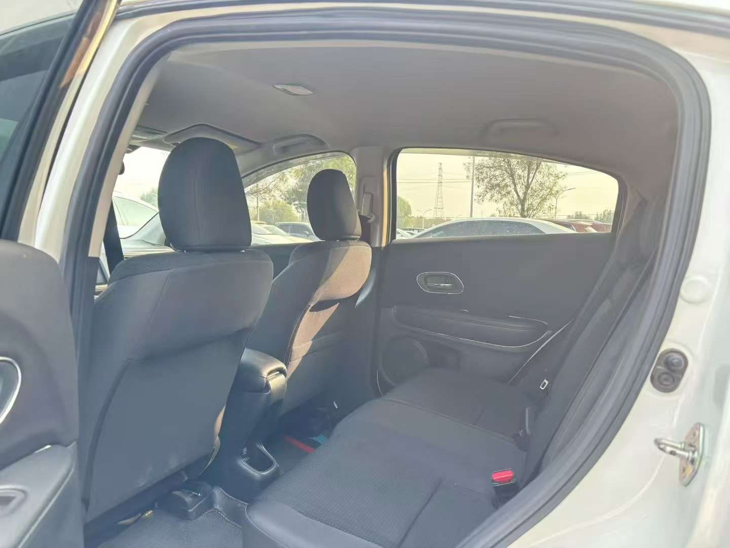 Honda Vezel 4