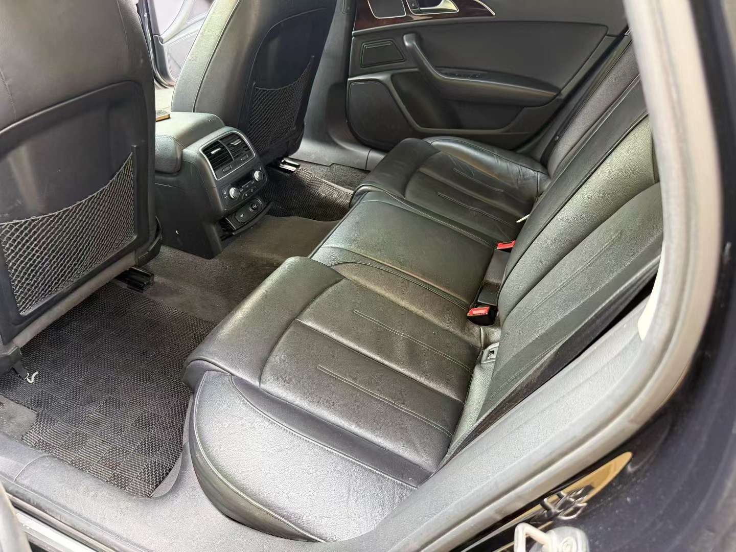 Audi A6L 2.5 Comfort 5