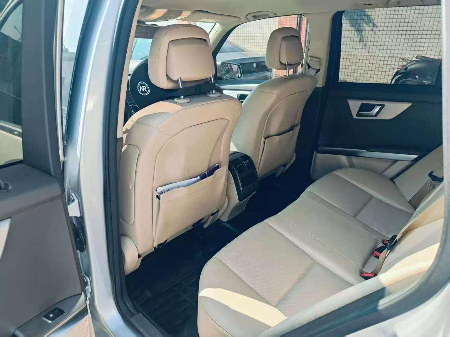 Mercedes-Benz GLK Class 6